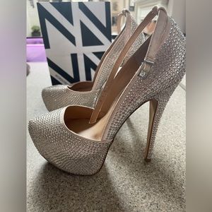 Worn 1 time - Skyrise-R Rhinestone Heel